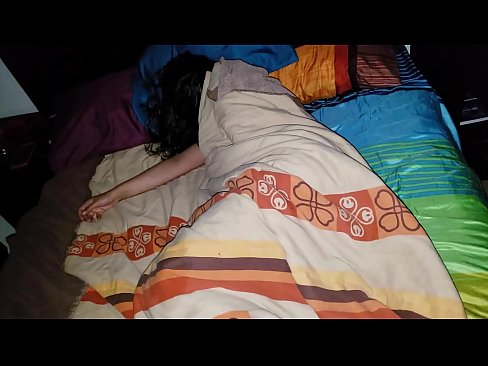❤️ Stepson ag bualadh lena leasmháthair óg agus í ina codladh. ❤️ Super sex ag ga.gaypornforyou.ru ❌️